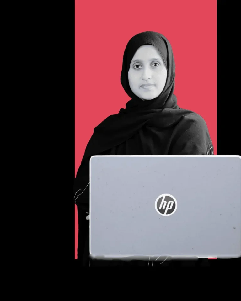 freelance-digital-marketing-strategist-in-kannur-standing